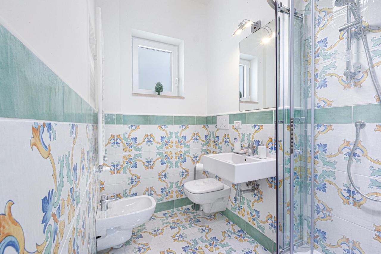 Estate4Home - Casa Maridea Соренто Екстериор снимка
